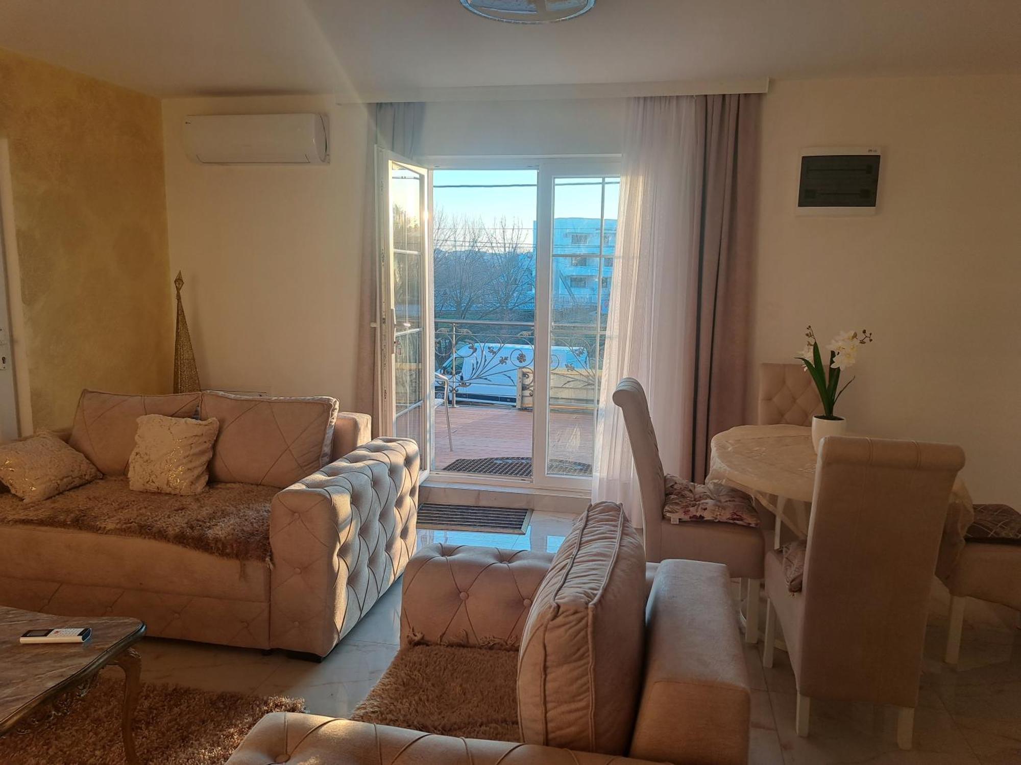 Dina Lux Apartman Jagodina Eksteriør bilde